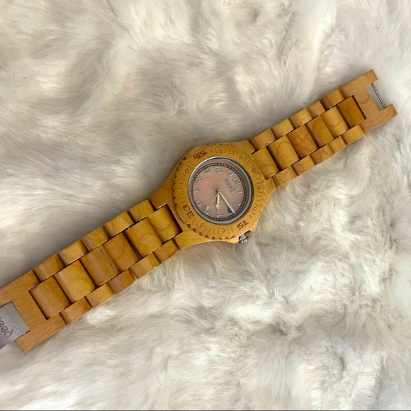 SEED environmentally WomenS WOOD WATCH - Picture 1 of 4